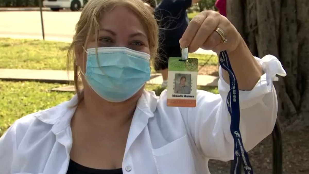 Mujer afirma que la escuela de Coconut Grove no le dio trabajo por su acento español – Telemundo 52